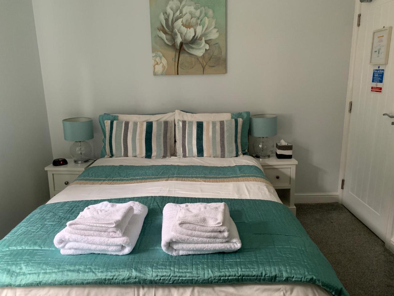Ashbrook Bed And Breakfast Llandudno Exterior photo